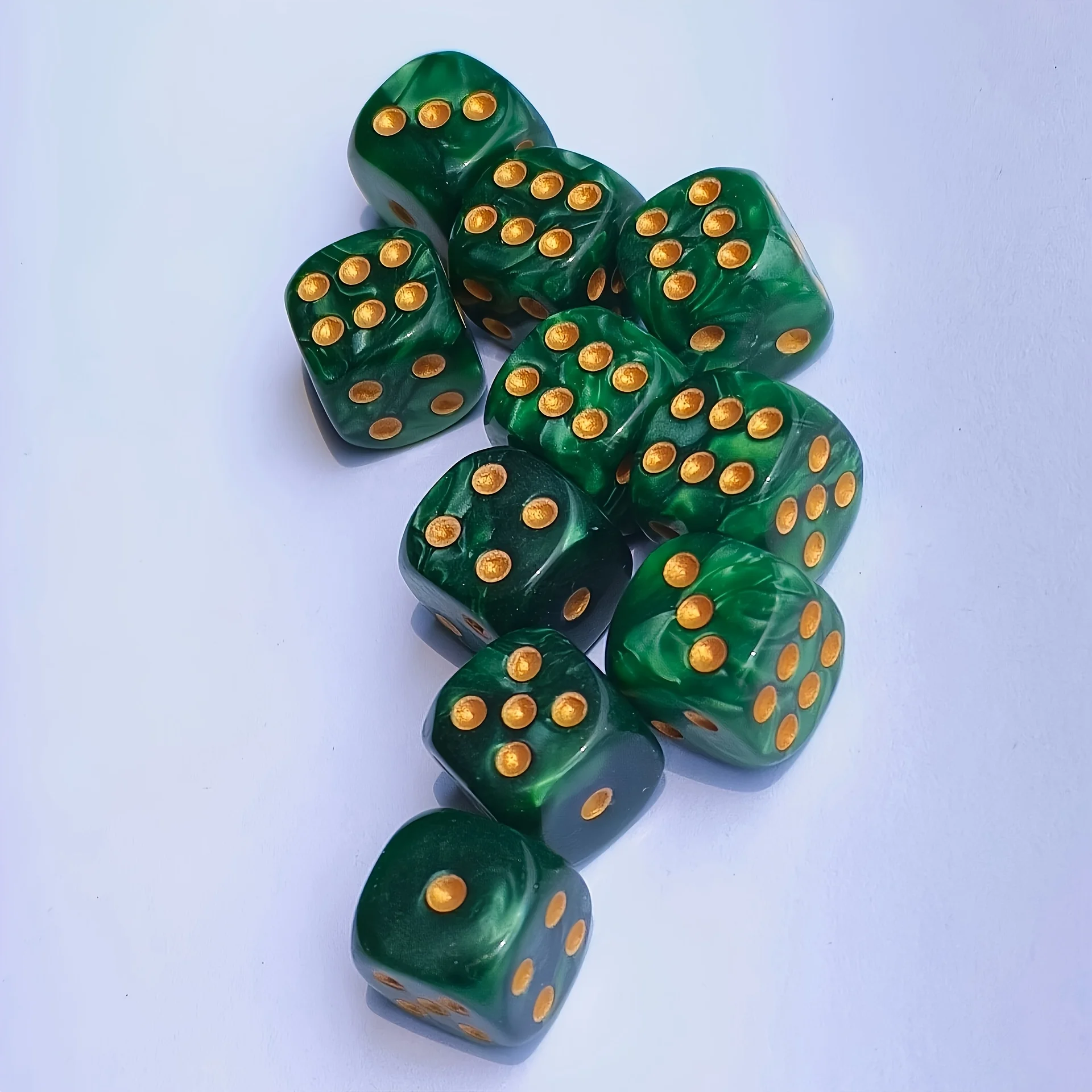 10Pcs 12mm Pearl Swirl D6 Dice - đánh giá và giá Board Game Loop