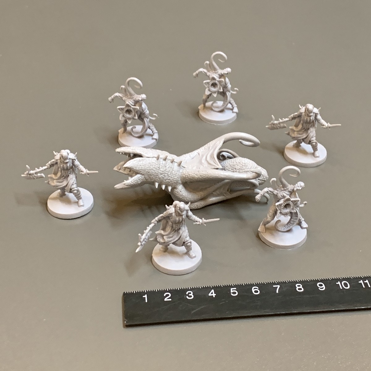 Lot 6 Alpha Worm SciFi Miniatu - đánh giá và giá Board Game Horror Movie